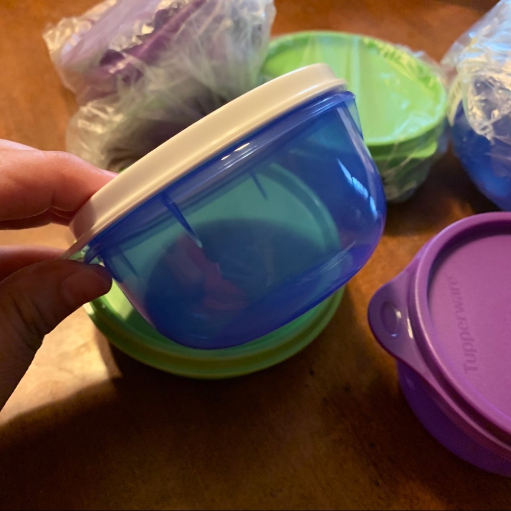 Tupperware mini container set - Picture 4 of 7